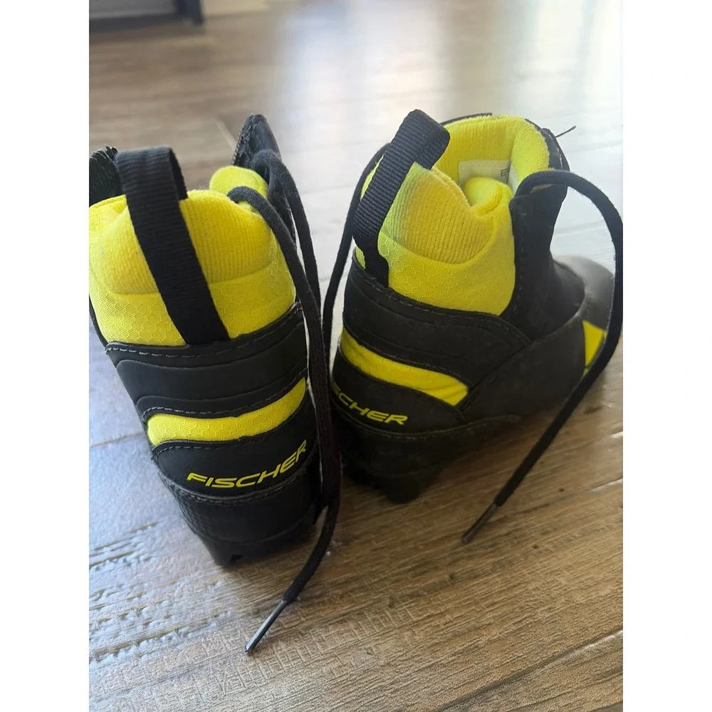 Fischer XJ Sprint Kids Cross Country Ski Boots Black EU 30 NNN Nordic‎ read
